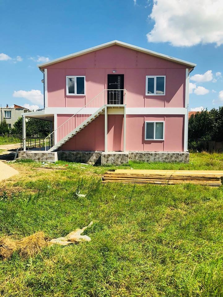 Muş prefabrik ev veranda ve giriş alanı